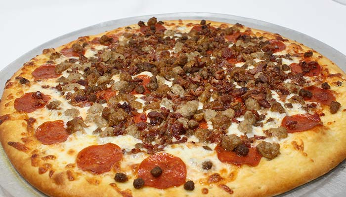 FUBAR Pizza Bar restaurant pizzeria in Fort Walton beach, Florida meat lovers pizza